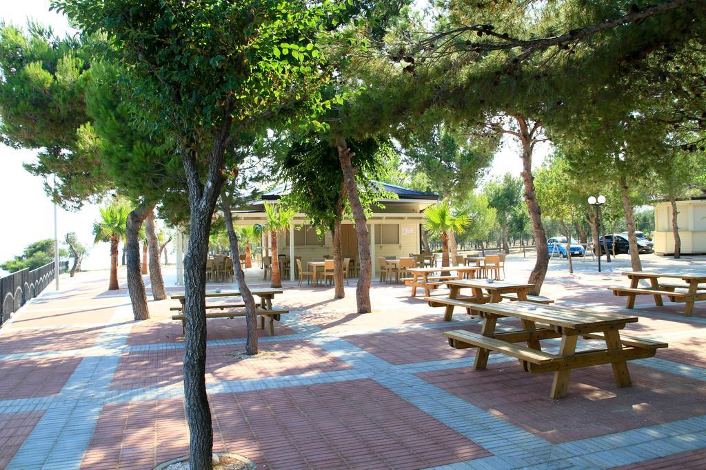 Villaggio Baia Del Monaco Manfredonia Exterior foto
